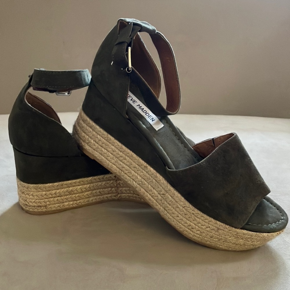 Steve Madden Apolo Olive Green Espadrille Platform Sandal Sz 9